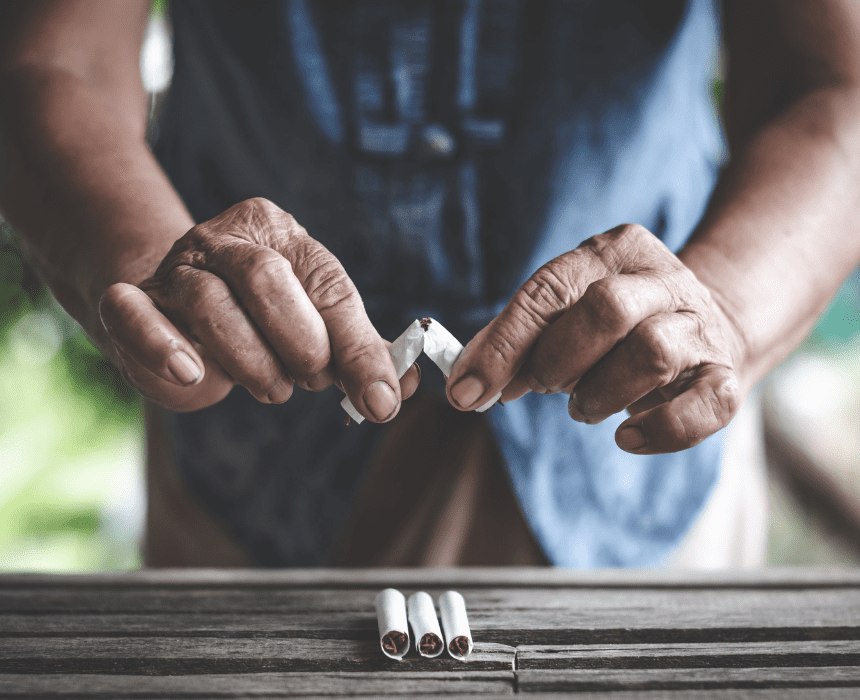 một cách tăng sinh lý nam tự nhiên tại nhà đơn giản khác có thể áp dụng ngay là bỏ thuốc lá và tránh xa khói thuốc