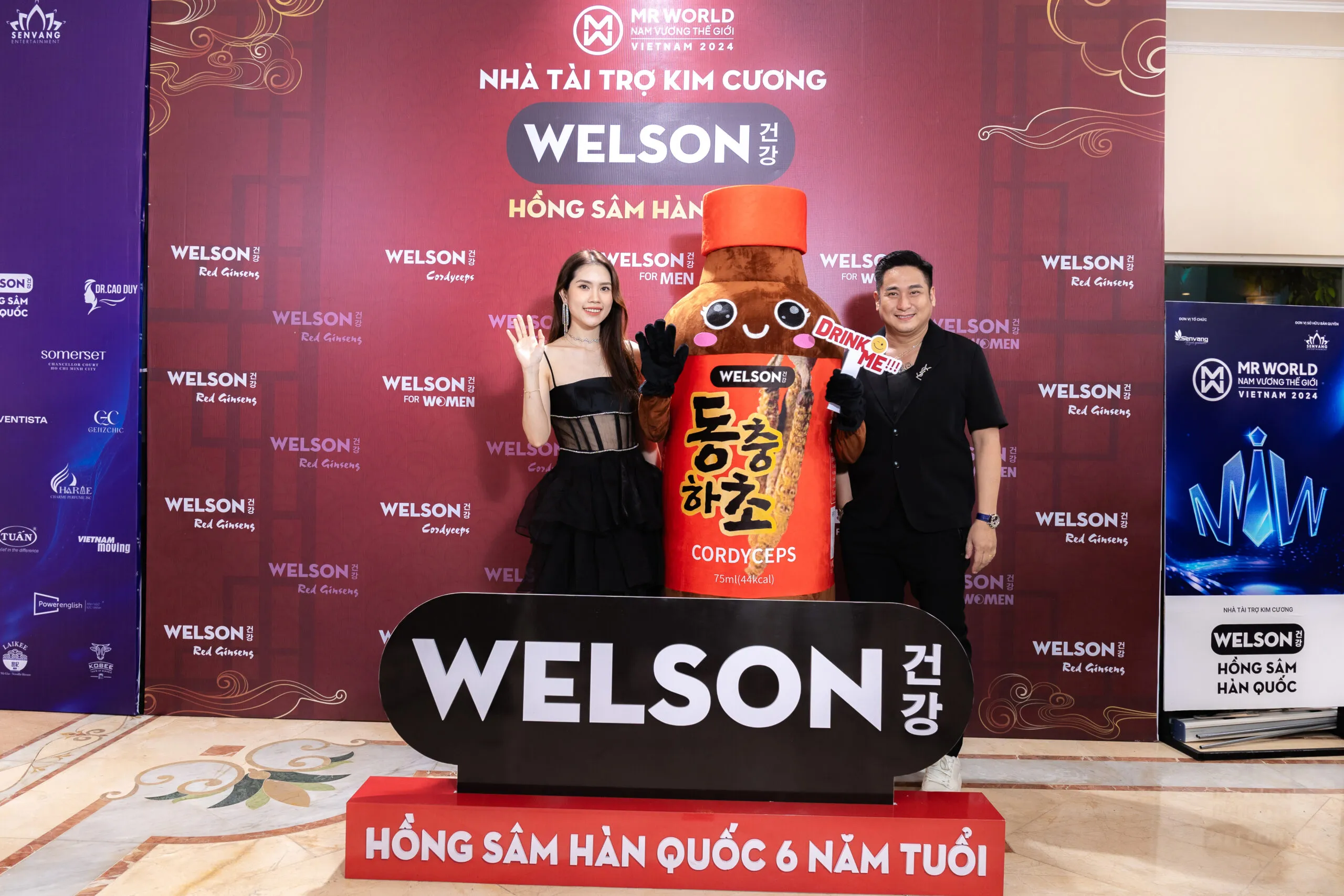 Giám khảo Minh Tiệp và vợ cùng nhau có mặt tại Welson