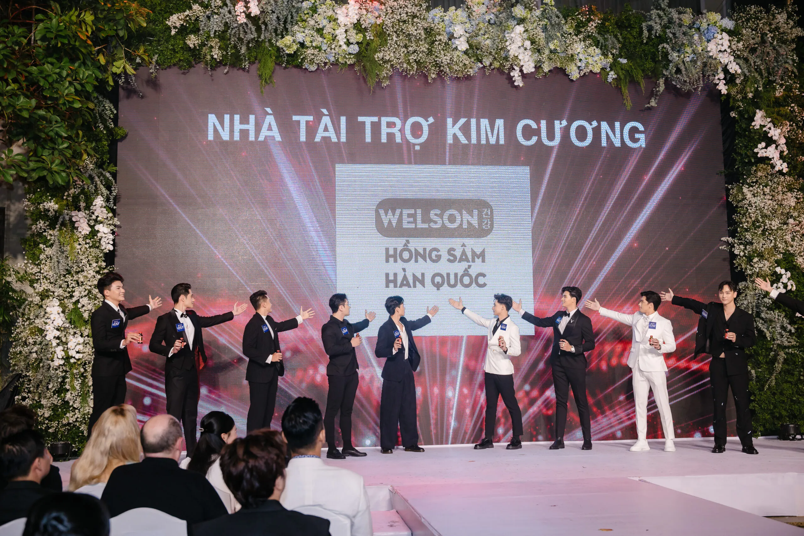 Phần mở màn mãn nhãn từ các thí sinh Mr World Vietnam 2024 cùng Welson