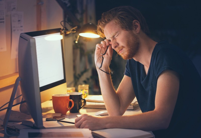 Tại sao trong người luôn cảm thấy mệt mỏi​? - Thiếu ngủ và rối loạn giấc ngủ