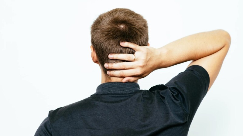 Đau nửa đầu sau là gì? Phân biệt với các dạng đau đầu khác