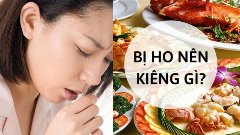 Thực phẩm cay nóng, nhiều gia vị – Làm tăng kích thích cổ họng