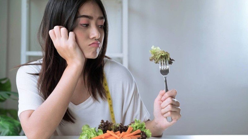 Nguyên Nhân Khiến Sức Khỏe Suy Giảm Mà Bạn Không Ngờ Tới