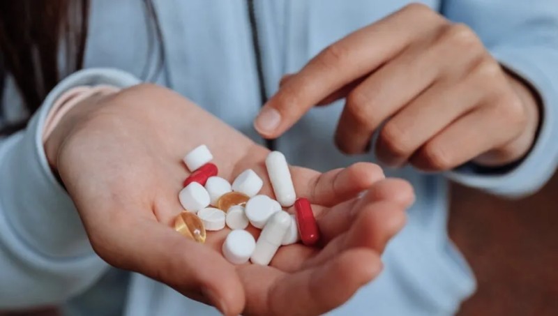 Lưu Ý Khi Sử Dụng Thuốc Tăng Đề Kháng Cho Người Lớn